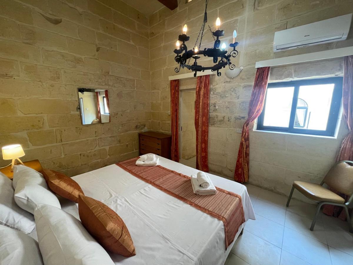 Penelope Townhouse Hotel Ghajn il-Kbira  Exterior photo