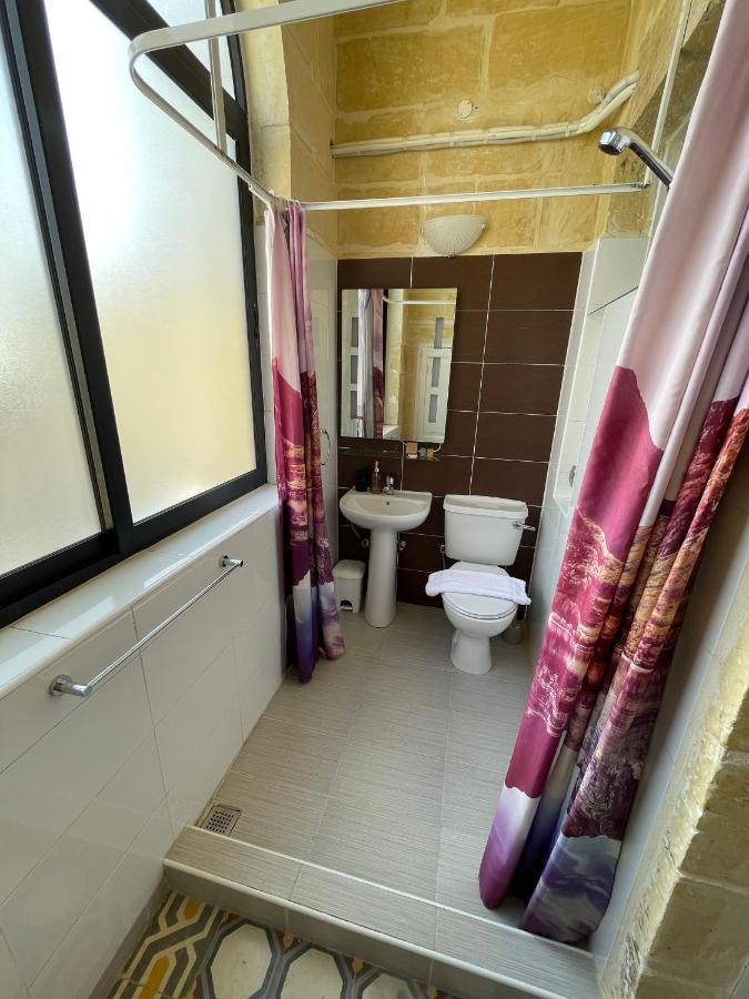 Penelope Townhouse Hotel Ghajn il-Kbira  Exterior photo