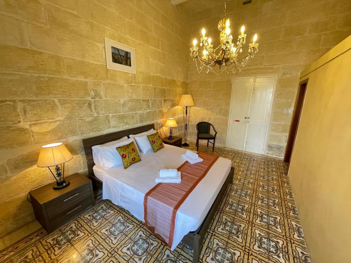 Penelope Townhouse Hotel Ghajn il-Kbira  Exterior photo